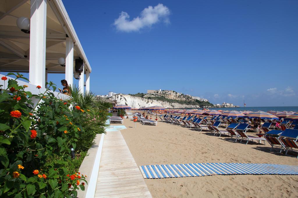 Bikini Hotel Вьесте Экстерьер фото
