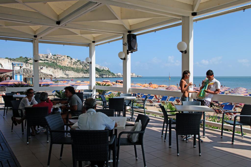 Bikini Hotel Вьесте Экстерьер фото