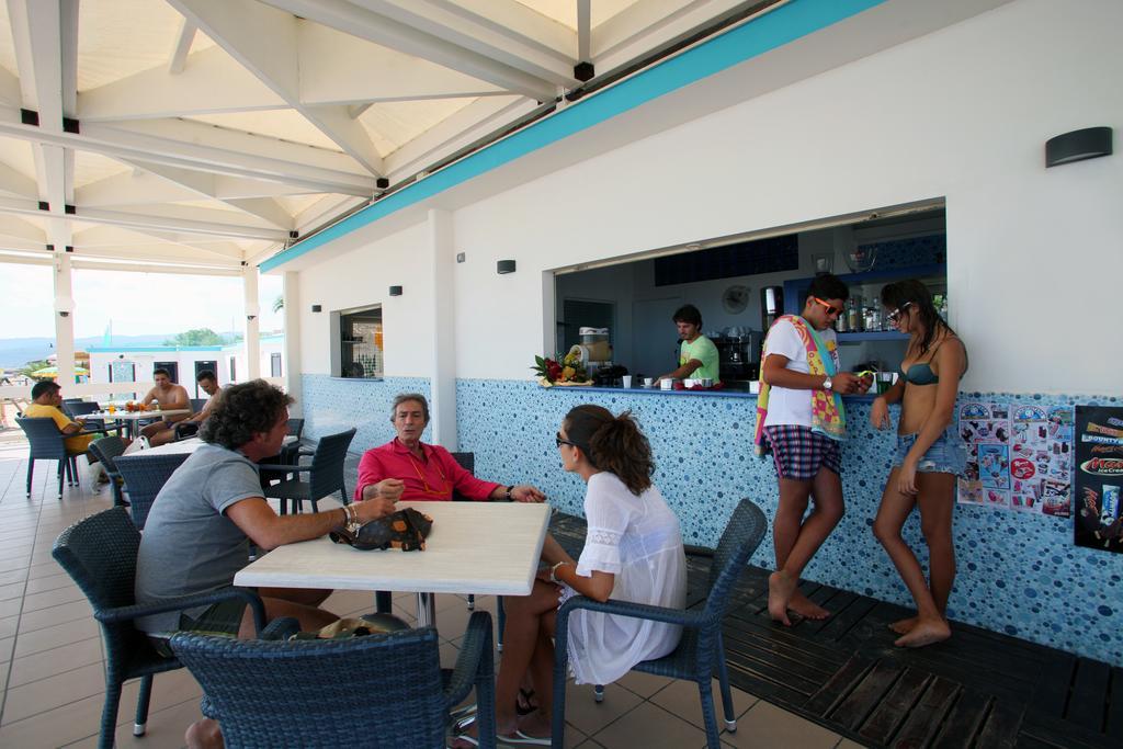 Bikini Hotel Вьесте Экстерьер фото