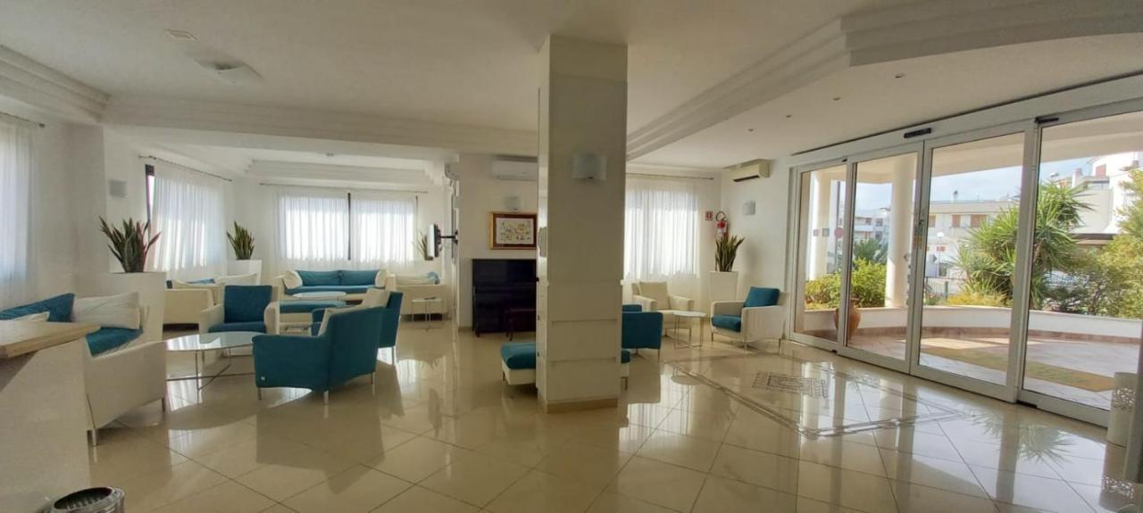 Bikini Hotel Вьесте Экстерьер фото