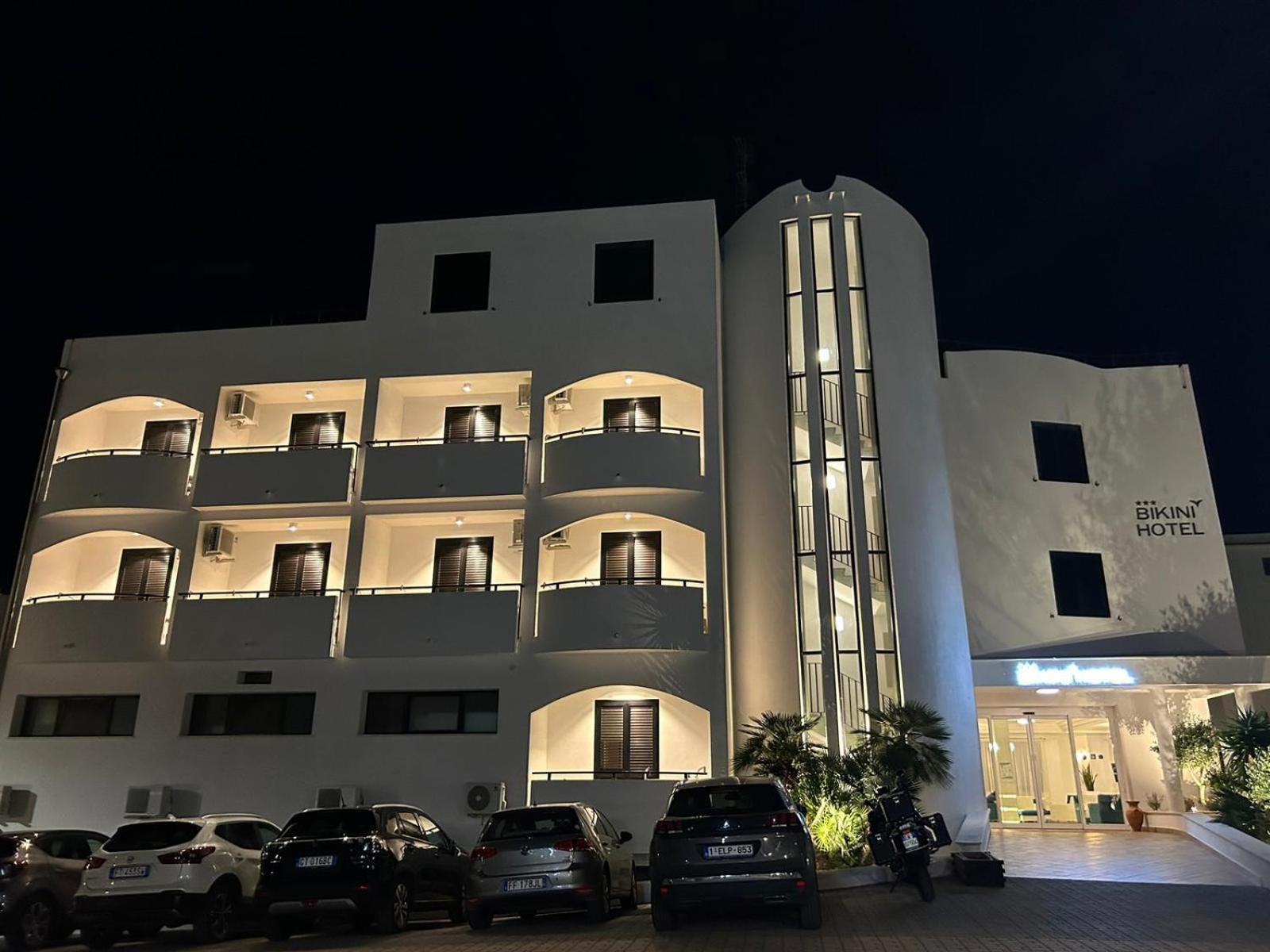 Bikini Hotel Вьесте Экстерьер фото